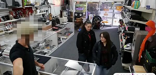  Two women try to steal at the pawnshop